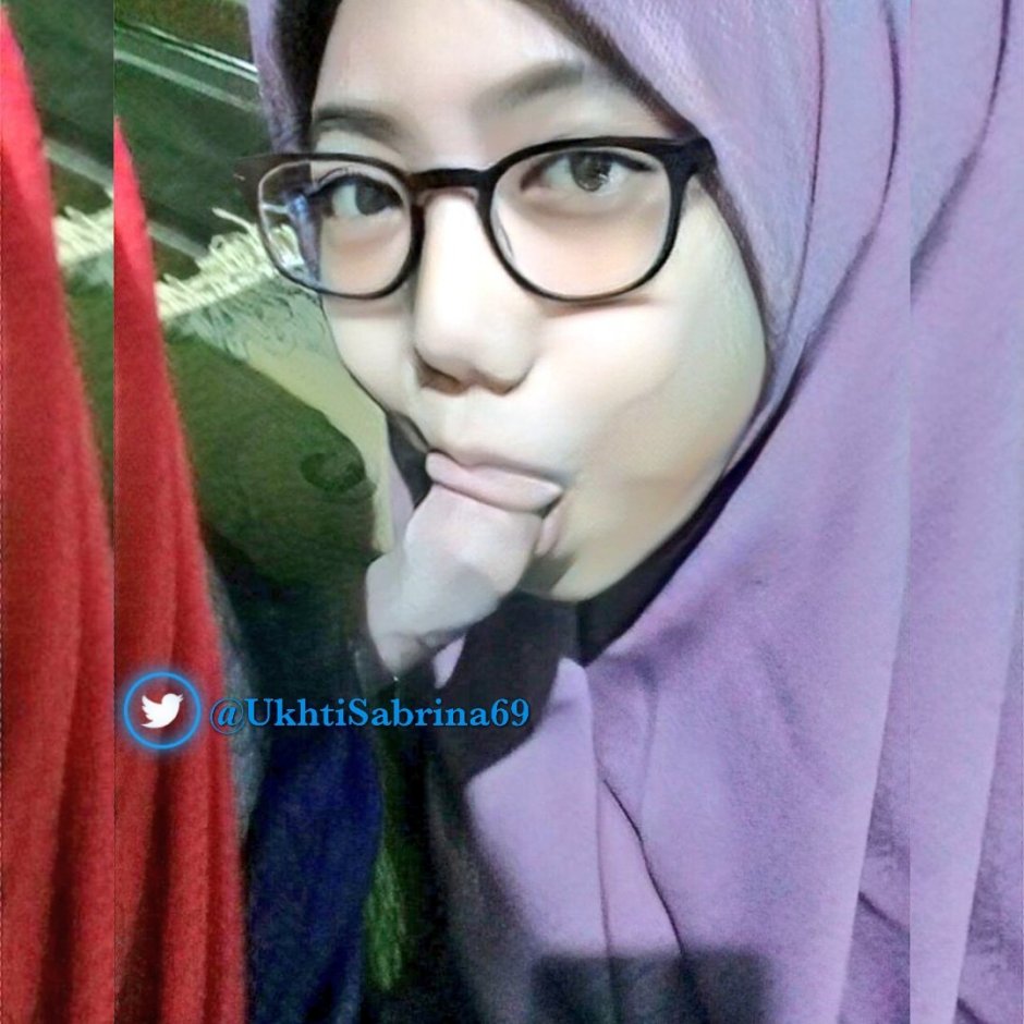 20 Bök3p Viral Terbaru on Social Media in 2026 Pink Jilbab Lugu Masih Orisinil Eksib Di Teras Rumah Bispaaak Wiwik of All Time Trending